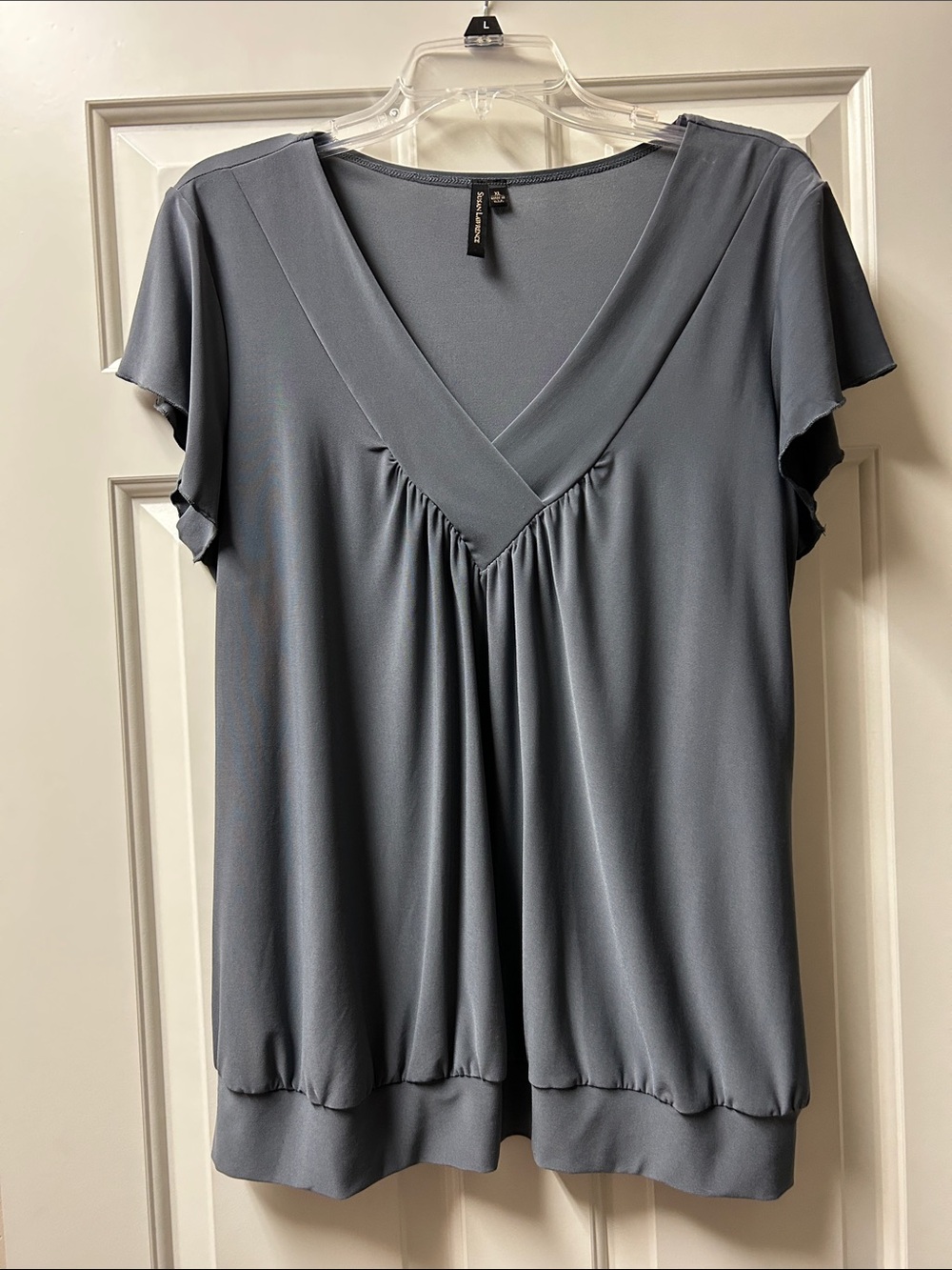 Susan Lawrence Slate V-Neck Blouse in Grey